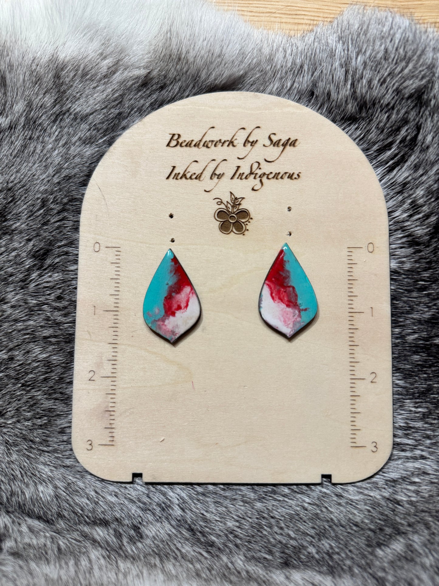 Medium cabochon pair