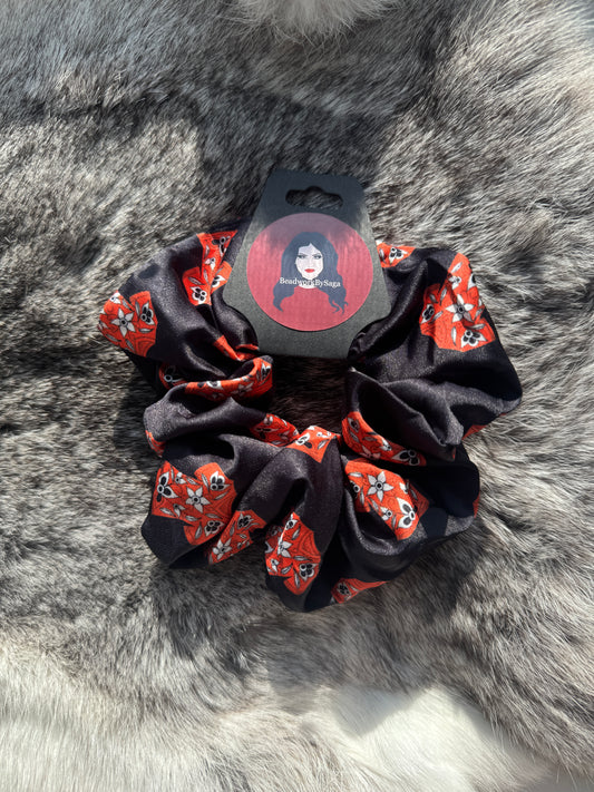 Orange shirt w floral scrunchie